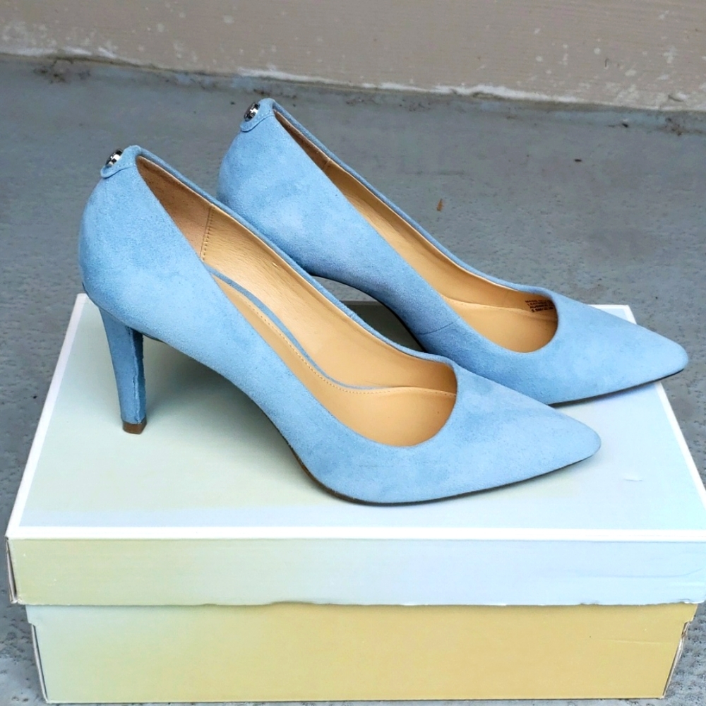 Michael Korea Suede Pump Size 5.5M